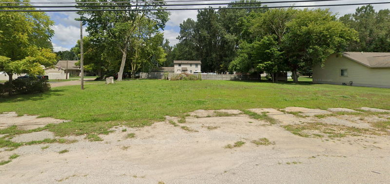 Klauzas Willow Market - Now An Empty Lot
